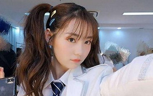 娱乐圈大揭秘：明星幕后故事和吃瓜群众的欢乐集结